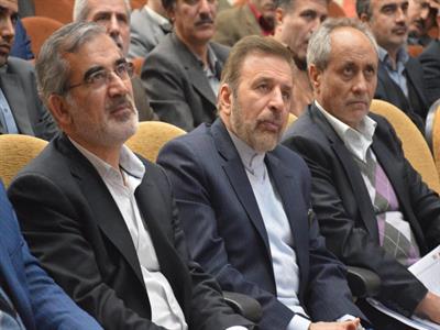 شرکت دکتر واعظی در جلسه اقتصاد مقاومتی استان البرز